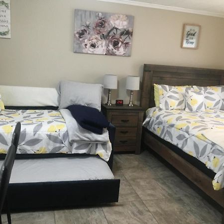 Just Like Being At Home- Newly Renovated Unit North Troy Экстерьер фото