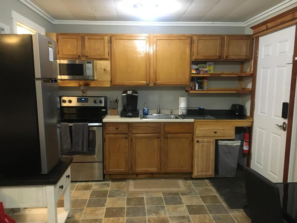 Just Like Being At Home- Newly Renovated Unit North Troy Экстерьер фото
